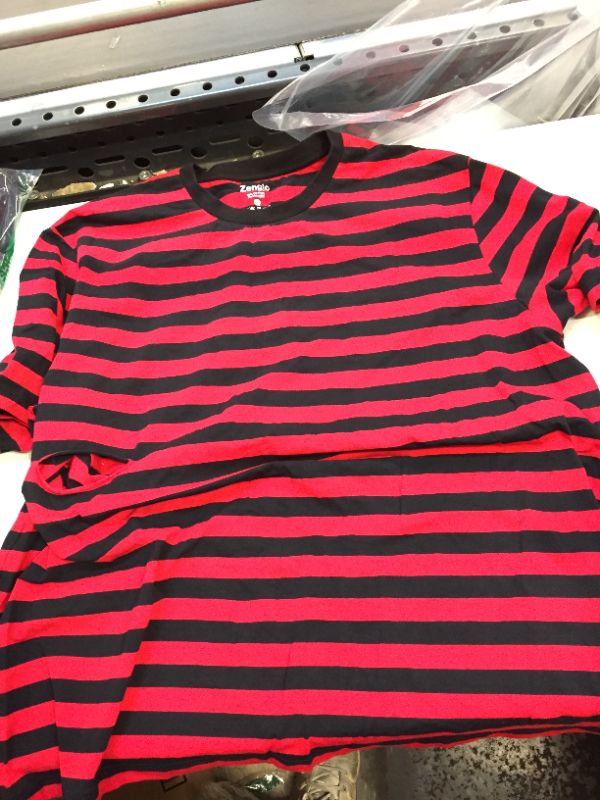 Photo 1 of MENS SHIRT XXL RED AND BLACK SHIRT 