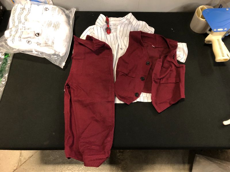 Photo 1 of Boy's White/Maroon Semi-Casual Outfit (S)