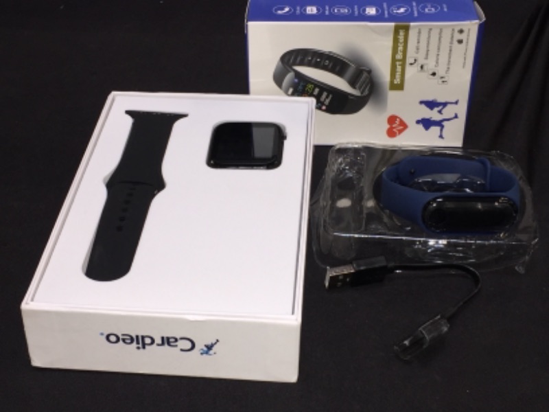 Photo 2 of CARDIEO Smart Watch and Bands for iSO and Android - 4 Count 