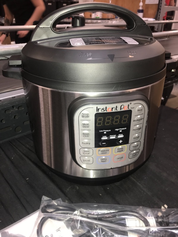 Photo 2 of 6 qt. Stainless Steel Electric Pressure Cooker