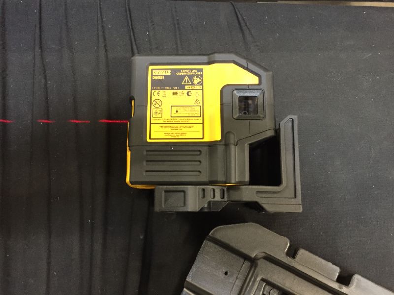 Photo 2 of 165 ft. Red Self-Leveling 5-Spot & Horizontal Line Laser Level with (3) AA Batteries & Case
