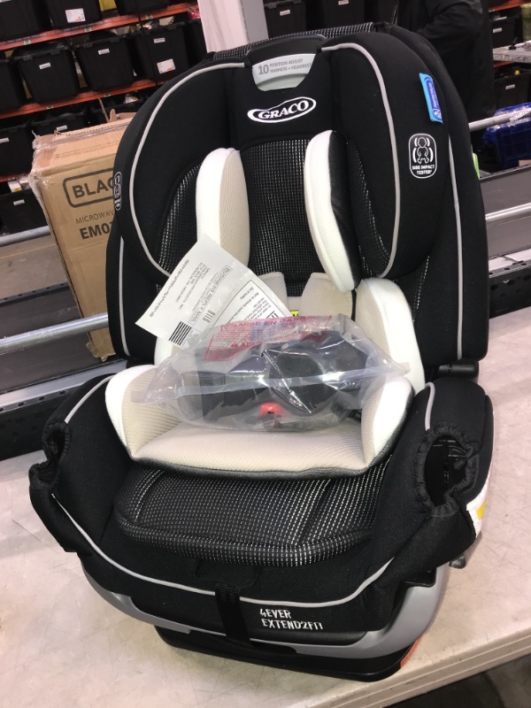 Photo 2 of Graco 4Ever Extend2Fit 4-in-1 Convertible Car Seat, Clove White