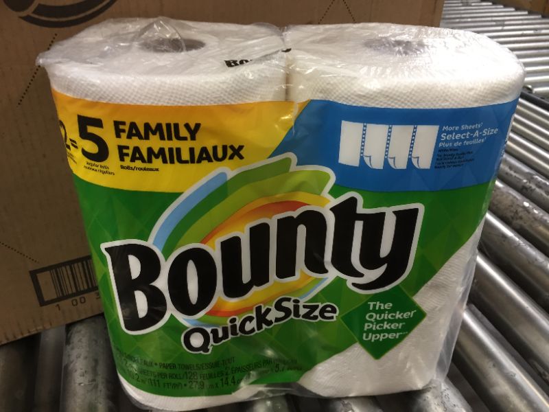 Photo 3 of Bounty Quick-Size Paper Towels, 16 Family Rolls
