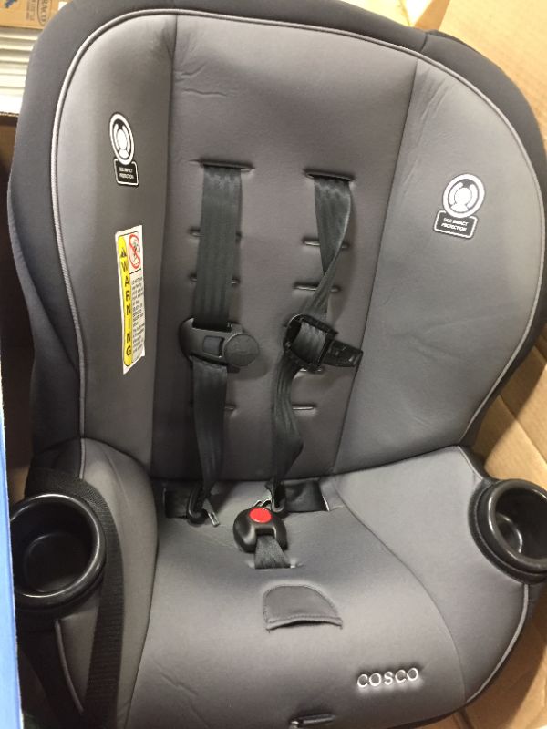 Photo 4 of Cosco Apt 50 Convertible Car Seat (Black Arrows)