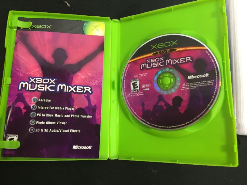 Photo 2 of Xbox Music Mixer / Game
