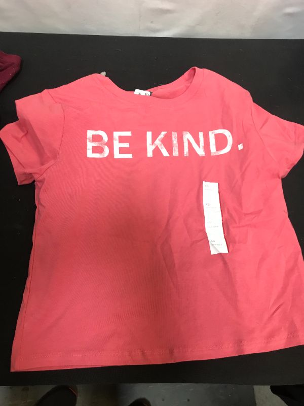 Photo 1 of KIDS SMALL BE KIND TSHIRT 