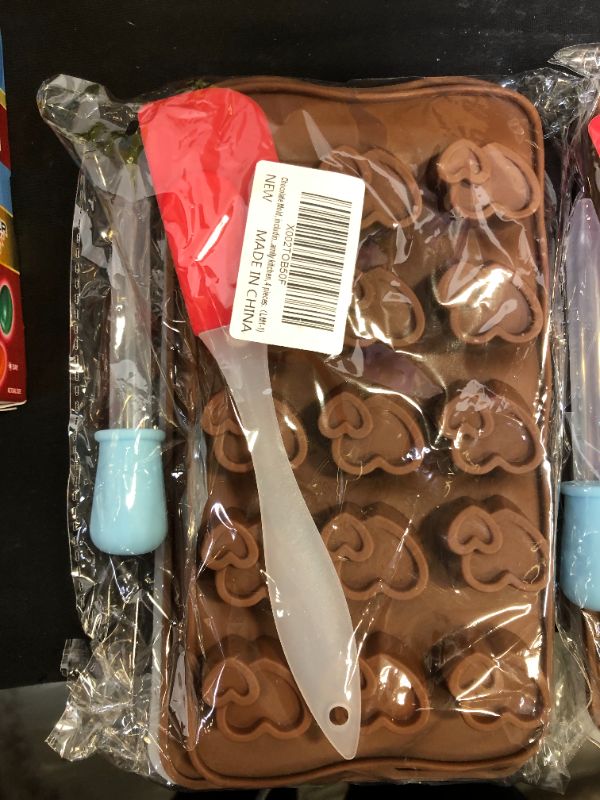 Photo 1 of Chocolate Letter Molds including Letters, Shells,Heart-Shaped,Silicone Mold, DIY Baking Tools for Family Kitchen,Birthday Cake 6 PCS(Comes with 1 Droppers,1 Silicone Spatulas)
2 pack
