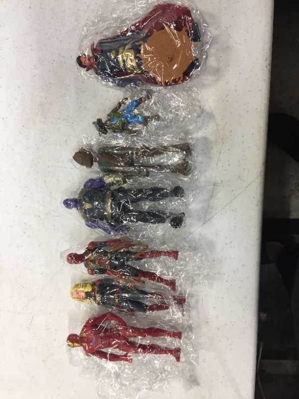 Photo 1 of marvel 7 pc, 6 inch action figures: Spiderman, Captain Marvel, Thanos, Groot, Rocket, Dr. Strange 