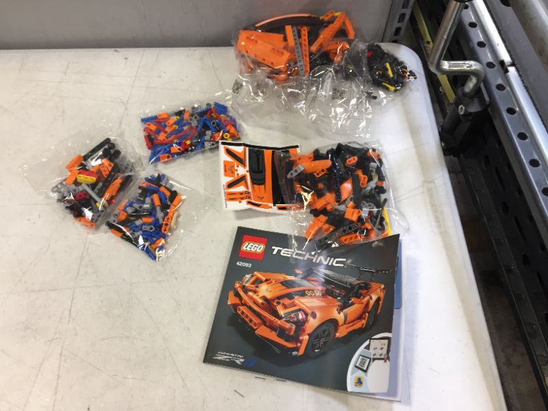 Photo 2 of LEGO Technic Chevrolet Corvette ZR1 42093 Building Kit (579 Pieces)
