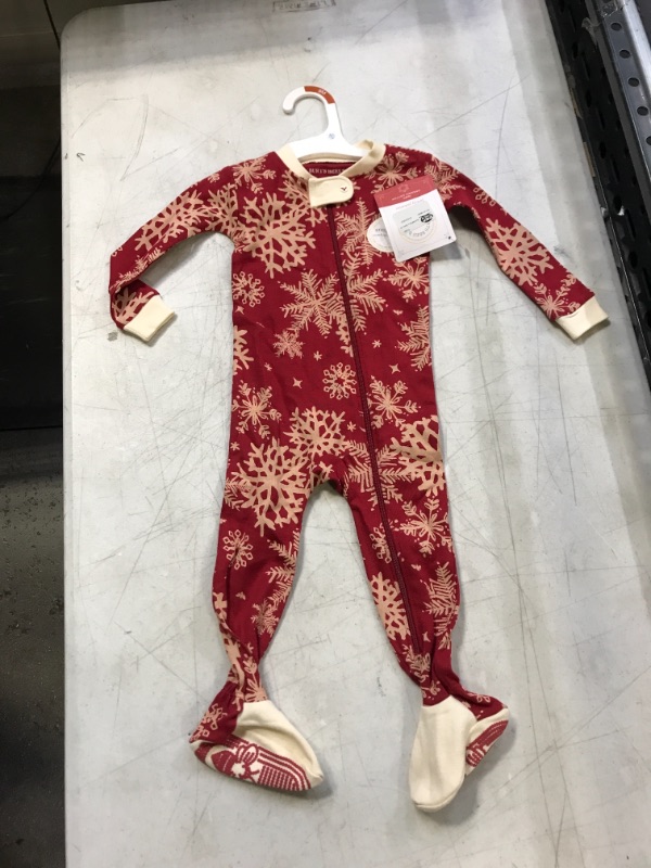 Photo 1 of Burt's Bees Baby® Baby Snowflakes Organic Cotton Tight Fit Footed Pajama - Red/Ivory. 9M
