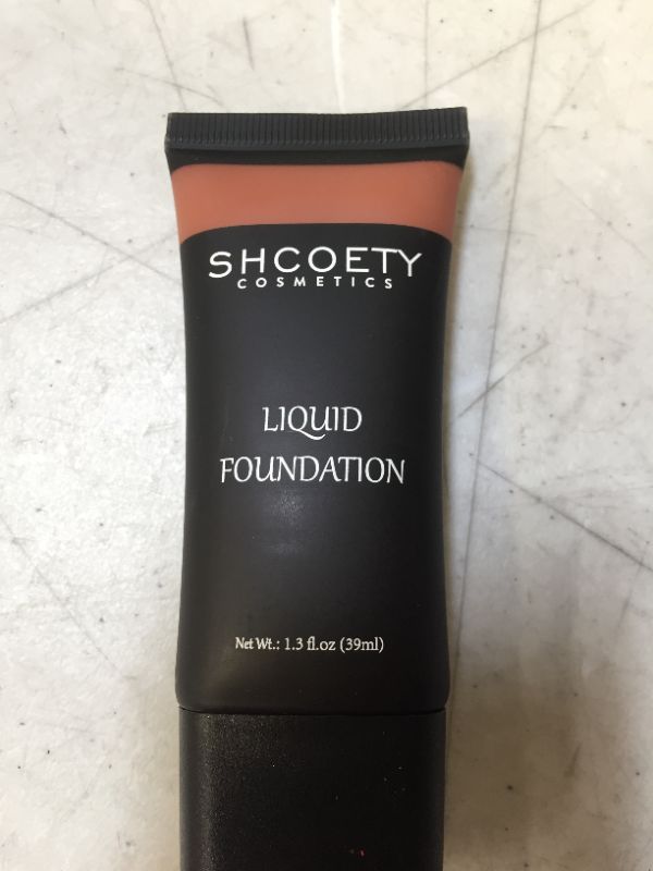 Photo 2 of Liquid foundation 