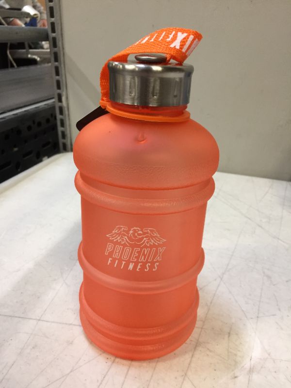 Photo 2 of 1L water bottle 