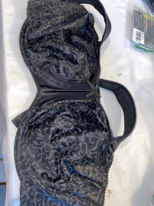 Photo 2 of Bali Satin Tracings Underwire Minimizer Bra, SIZE 34DDD