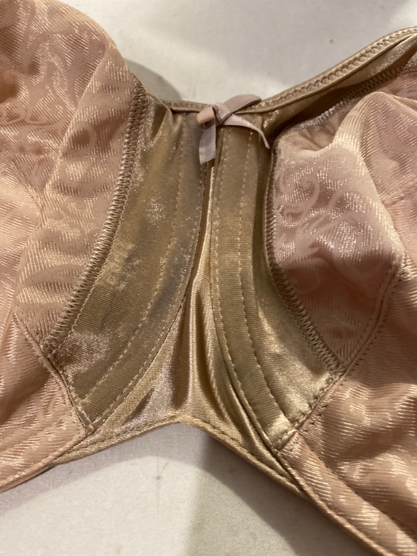 Photo 3 of Bali Women's Satin Tracings Minimizer Underwire Bra DF3562, SIZE 34DDD