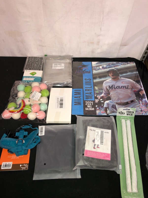 Photo 1 of 10 PC LOT
MISC ITEMS, SOLD AS IS 