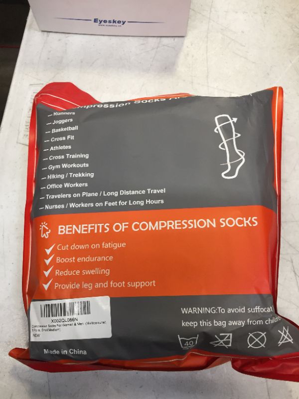 Photo 2 of Compression Socks Women & Men 20-30mmHg - Best Support for Running,Sports,Hiking,Flight Travel,Circulation S/M
