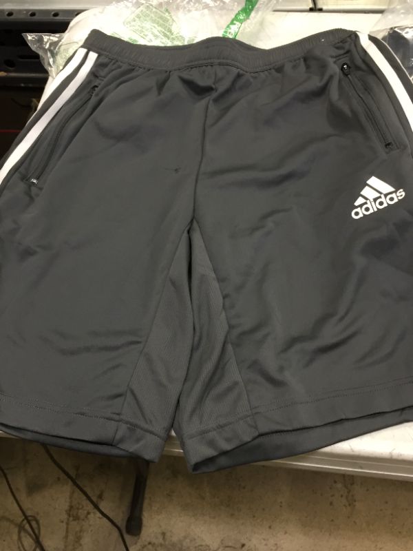 Photo 1 of adidas Men's Aeroready 3-Stripes Shorts size M
