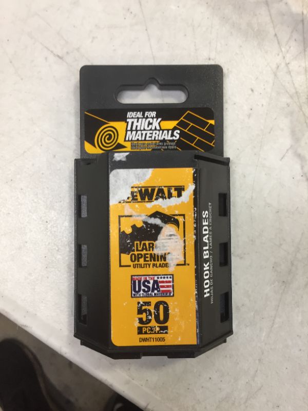 Photo 2 of DEWALT Hook Blade DWHT11005 (50-Pack)
