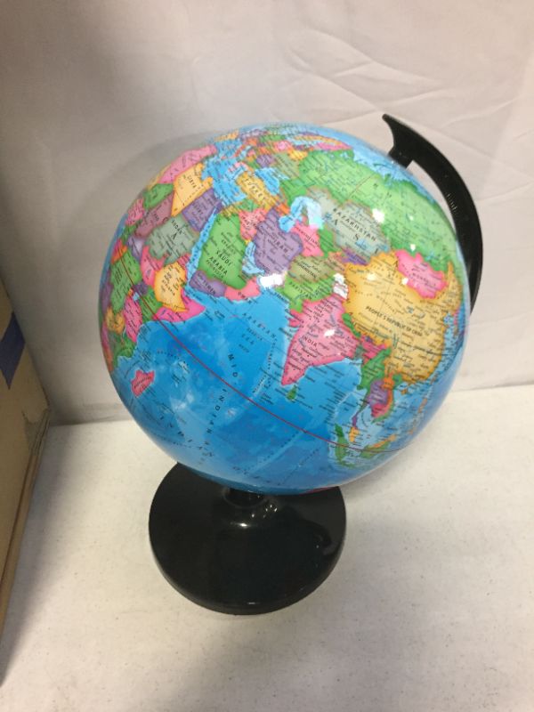 Photo 1 of 13 inch world globe