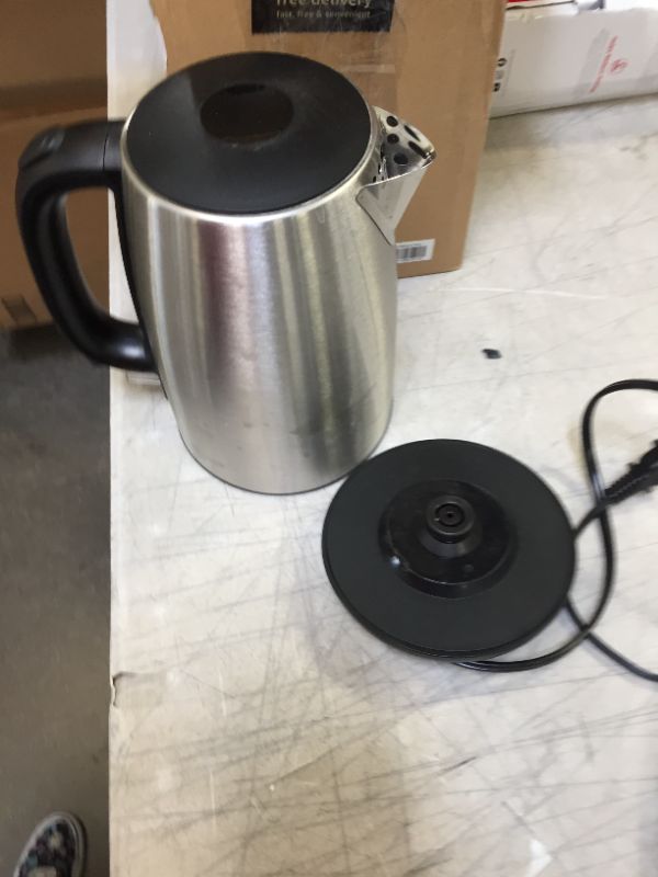 Photo 1 of electric kettle