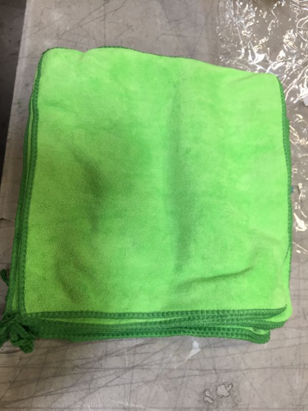 Photo 1 of 12 pack of wash cloth towels