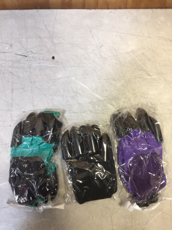 Photo 1 of Gardening Gloves with Claws - Gardening Gifts for Women, Waterproof and Breathable Garden Gloves for Digging Planting, Gardening Tools, Gardening Gifts Supplies for Women and Men-1 Pair Green. Pack of 3
