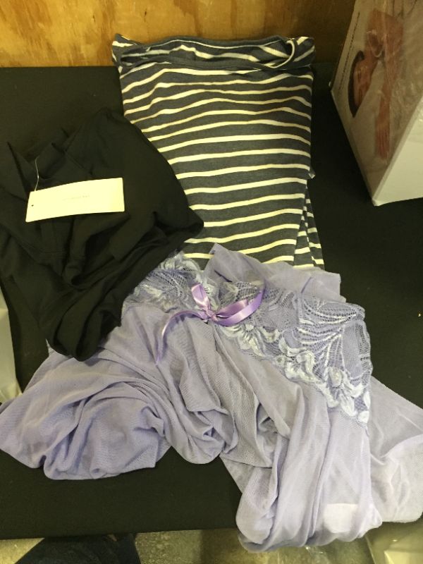 Photo 1 of CLOTHING BUNDLE VARIOUS SIZES