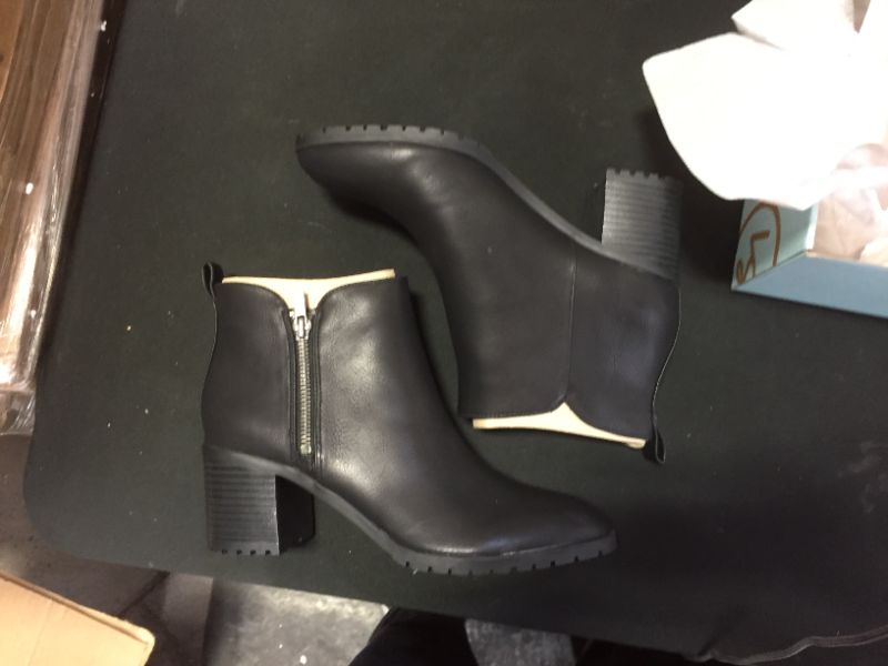 Photo 4 of LifeStride Michelle Women's Ankle Boots
