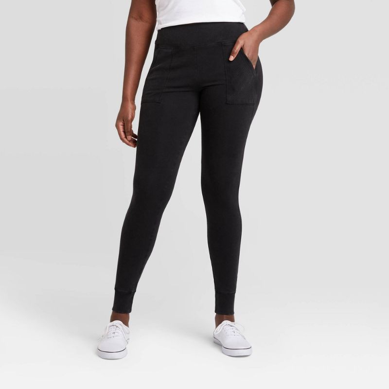 Photo 1 of Women's Ribbed High-Waist Leggings with Pockets - a New Day™
Size: M