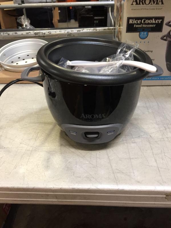 Photo 2 of Aroma Housewares 6-Cup (Cooked) Pot-Style Rice Cooker and Food Steamer, Black ARC-743-1NGB
