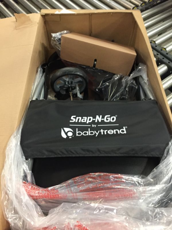 Photo 2 of Baby Trend Snap-N-Go EX Universal Infant Car Seat Carrier
