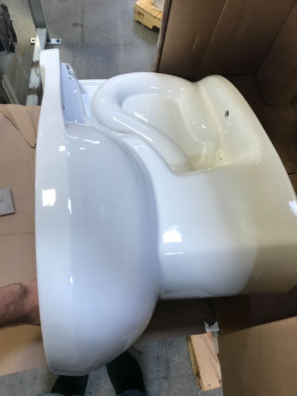 Photo 3 of American Standard Reliant 2-Piece 1.28 GPF Single Flush Round Toilet