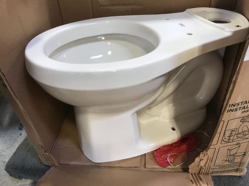 Photo 2 of American Standard Reliant 2-Piece 1.28 GPF Single Flush Round Toilet