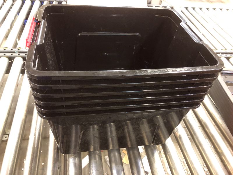 Photo 1 of 6 pack of plastic bins with lids