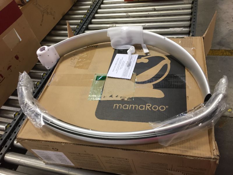 Photo 1 of mamaRoo4 infant seat