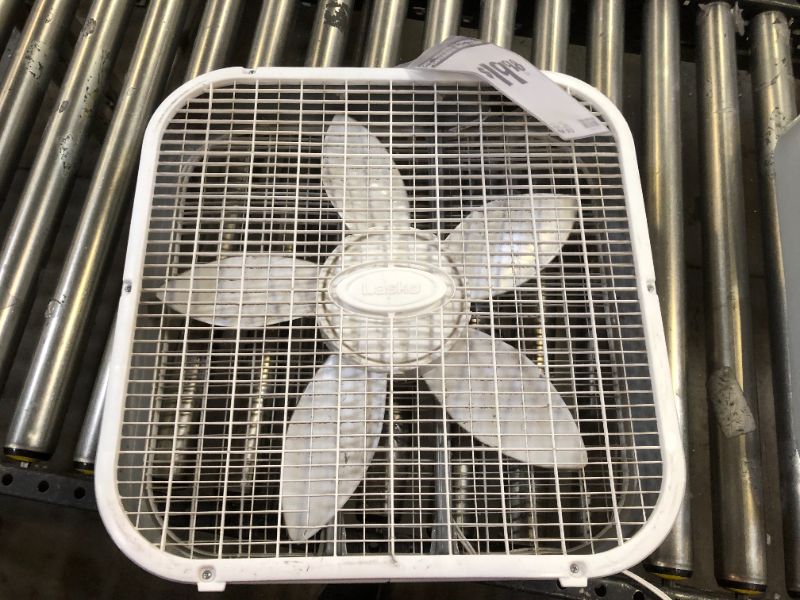 Photo 4 of 20 in. 3 Speed White Box Fan with Save-Smart Technology for Energy Efficiency
