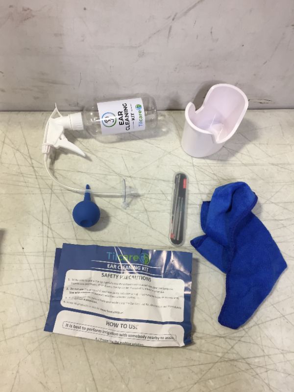 Photo 1 of EAR CLEANING KIT 