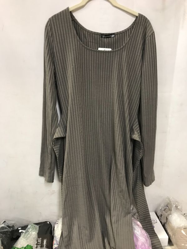 Photo 1 of LARGE GREY WOMENS DRESS 