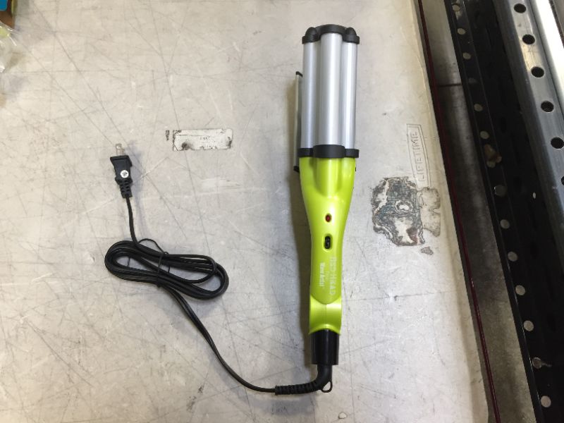 Photo 1 of Bed Head Wave Artist Ceramic Deep Hair Waver for Beachy Waves, Green
