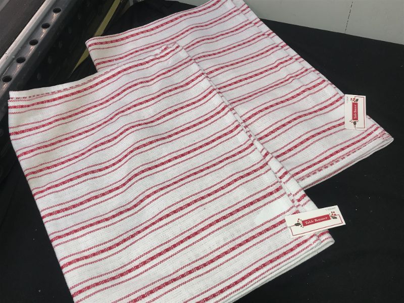 Photo 1 of 2 PACK 14 X 64 TABLE RUNNER RED WHITE CHRISTMAS HOLIDAY