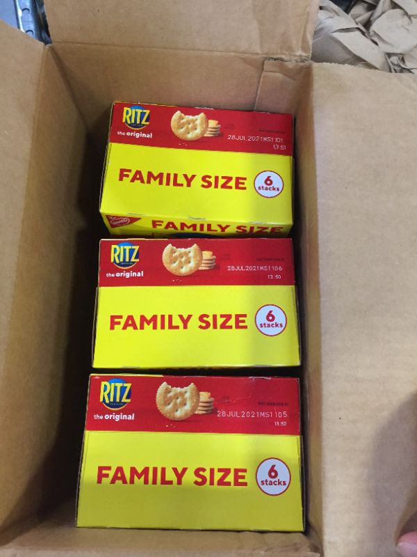 Photo 2 of 3PACK RITZ Original Crackers, Family Size, 20.5 oz (EXP  JUL/28/2021)
