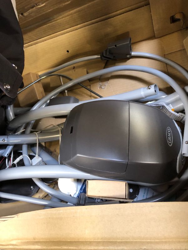 Photo 1 of Graco DuetSoothe Swing and Rocker