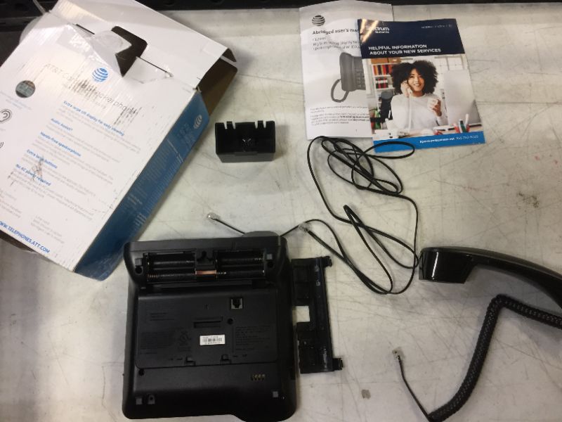 Photo 3 of AT&T CL2940 Corded Speakerphone with Large Display
4 - AA BATERRIES NEEDED