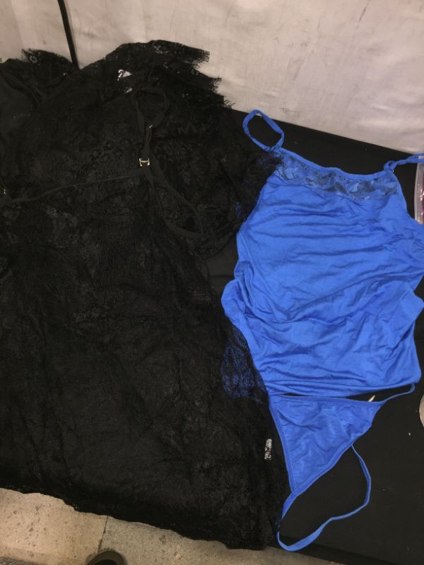 Photo 1 of 5 SETS OF WOMENS LINGERIE 4 BLACK LARGE AND 1 BLUE SMALL