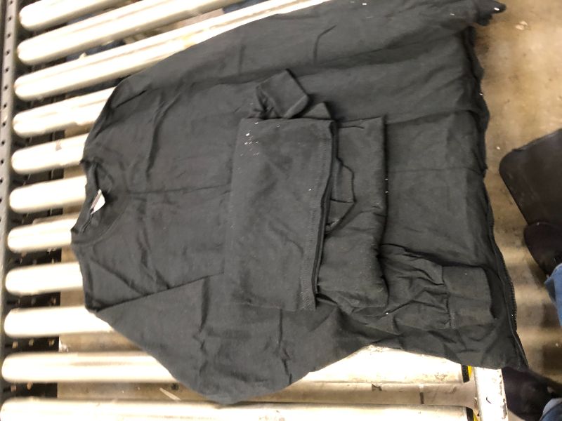 Photo 1 of MEDIUM ULTRA COTTON GILDAN BLACK LONG SLEEVE SHIRT 2 PACK