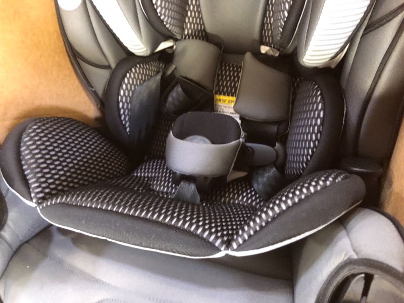 Photo 4 of Evenflo EveryFit 4-in-1 Convertible Car Seat
