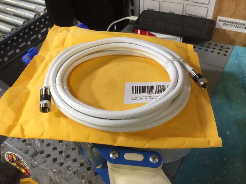 Photo 2 of 2 12' Feet, White RG6 Coaxial Cable (Coax Cable) with Connectors, F81 / RF, Digital Coax - AV, Cable TV, Antenna, and Satellite, CL2 Rated, 12 Foot
