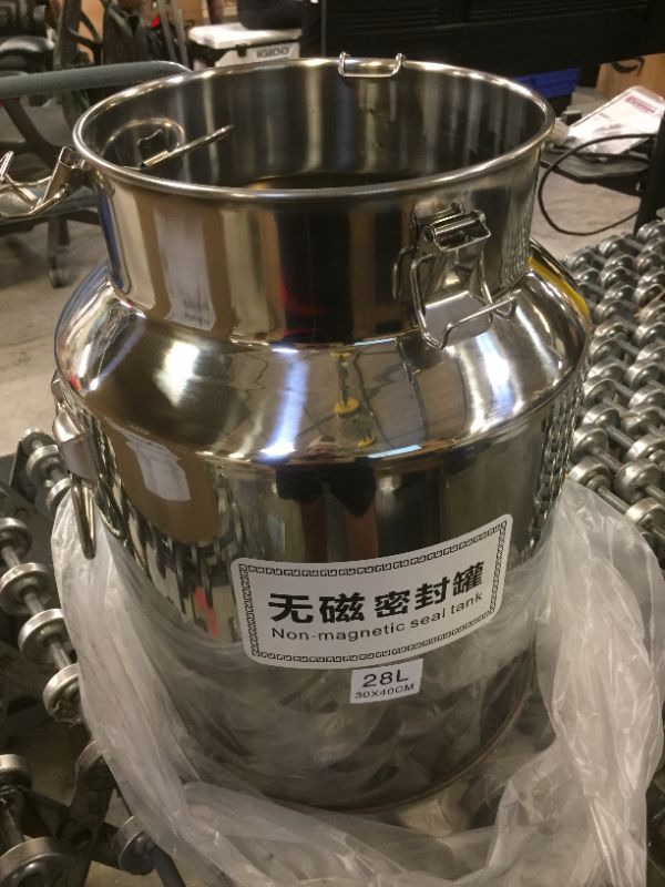 Photo 1 of 28L non magnetic seal tank