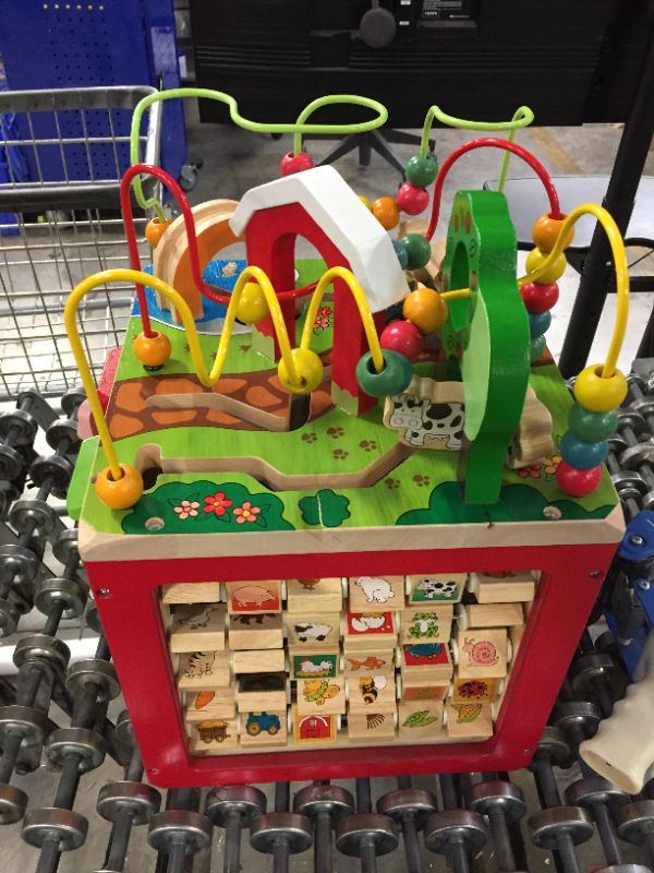 Photo 2 of Battat Wooden Activity Cube Discover Farm Animals Activity Center for Kids 1 year +
