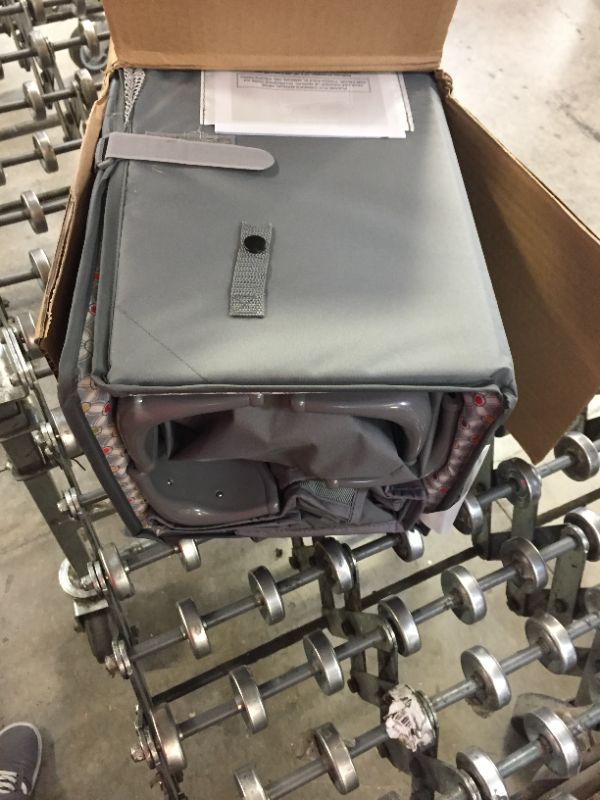 Photo 1 of Graco Pack 'n Play Playard On The Go, Pasadena